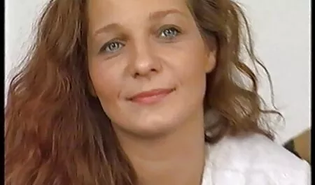 Mia aus Ungarn erstes Interview vor dem Dreh, Pierre, in eine kurze Robe gehüllt. Ausziehen und erschien an der Tür mit all seiner Pracht, Rollen gut entlang. Nach ihrer Dusche im Bademantel, Zittern und Unbehagen. Pierre hat beschlossen, das Mädchen zu helfen, und kostenfreie pornofilme mit reifen frauen wärmen den Körper. Sie legte ihn auf den Rücken, mit ihrer süßen, warmen Zunge zwischen ihre Lippen. Fick Krebs in seiner rohen Form, es verdient Punkte mit diesem Jungen. Sie leckt ihren Arsch, zieht ihn zurück und setzt sich neben sie, die dünn ist, schwer mit einem Blowjob zu enden