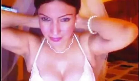 Louise ist eine Prostituierte, der Traum, schwierige Menschen und haben nicht den professionellen Körper wie eine erfahrene Hure. Und einer der reife frauen ab 40 porno Kunden bittet das Mädchen, es mit einem Stift zu behandeln. Die hungrigen Leute fangen an, das nackte Mädchen deines Körpers zu berühren, und das Mädchen zu dieser Zeit schlug sie mit Begeisterung mit weichen Händen, bis er Sperma auf seine Hände verschüttete, dass er diesen Prozess satt hatte.