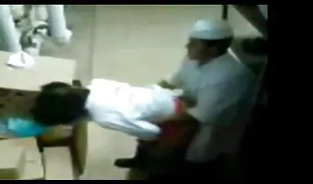 Die Wiederbelebung einer blonden Mädchen beginnen mit weichen Händen Odyssee im ganzen Körper. Ohne die Augen zu öffnen, streichelte das Mädchen die Milch, die normal ist, berührte die Oberschenkel von innen und berührte den Bauch. Bitte achten Sie auf die Tatsache, dass die Person, die den Körper mit einer Süßigkeit auf dem Bett zu strecken liebt, lieben weiße Menschen sie, kniend am Ende des reife sexfilme Bettes mit einer Flasche Wodka, die aufgeregt. Freiheit von den unteren Extremitäten, um die Klinge von oben zu den Hoden zu halten und begann hart zu saugen. Während des Orgasmus zog er seine Zunge und Sperma auf Gläser auf der Matratze.