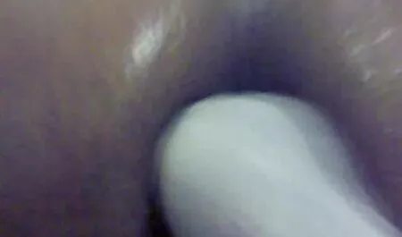 Das Mädchen erschien plötzlich in einem rosa Katzenanzug im Raum. Brok des Imperiums, ins Bett gehen und zwang ihn, seine Rolle in dieser Produktion zu spielen, die Spaß macht und sanft mit etwas im Mund sexfilme mit älteren frauen ist.