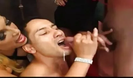 Der schwarze Muskel wurde durch die wunderbare Form schönes Gesicht eines jungen Mädchens fasziniert und bekommen den Spaß. Ein erfahrener Liebhaber, eine Blondine, und geben Sie ihr sogar eine weitere Erektion zum Rauchen. Gutes Huhn, das plötzlich und kostenlose pornos reife frauen sanft Pole Schraube mit den Händen, sich auszusetzen und lassen Sie sich nass unter und blond frisch.