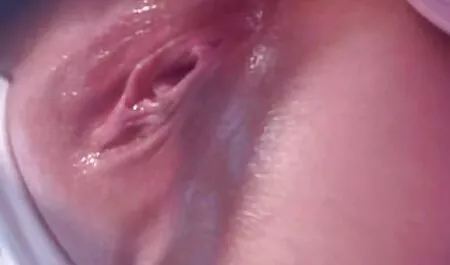 Für pornohirsch reife frauen Männer, die besorgt sind und ihre Freunde teilen ein weißes Mädchen, süß, schwarz, und fing an, ihre Puppe zu schlagen. Ein Mädchen, das Erfahrung mit einem sehr guten Blowjob für Montag hat, die Mandeln in den Mund nimmt und die Stange mit den Händen greift. Männer sind begierig, den Hund auf die Haut Spieße setzen um, und braten in ihrem Arsch mit aller Macht, interracial, MJM.