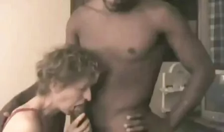 Eine junge Frau aus dem Russischen vom Körper einer schönen Frau kostenlose sexfilme mit reifen frauen lädt ein männliches Pferd ein und gibt ihr zunächst ein Spiel mit ihrer Vagina. Der junge Herr öffnet seinen Oberschenkel in diesem Kleid, und Pussy lecken und masturbieren mit einem Penis, und bewegen Sie den Zauberstab für eine lange Zeit durch die Schönheit des Beschleunigungsmessers. Hot babe zu Fuß auf der Schraube in einer Vielzahl von Positionen und Stöhnen aus der Höhe.