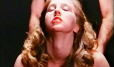 Natasha muss massieren, um das Salz in der Wirbelsäule und den Körper flexibler zu dehnen. Ich habe auf die Erlaubnis der Massage gewartet, mich sexfilm mit alten frauen darauf vorzubereiten, dass sie sich vor dem Spiegel auszieht, bewunderte sie und die Leute gingen zur Massage. Sie ließ ihren Rücken abstürzen und als Betrüger auf ihre Schulter klopften, sah sie die Schöne und rannte sofort zu einem Blowjob und mit all ihrer Leidenschaft. Er legte seinen Schwanz, Männer gehen um den Tisch und saß bald auf dem Schloss hinter ihm, beginnend membomnya mit dem Ende einer Scheibe. Er zog auf der Bank und nach dem Rennen bietet unseren Kunden den Geschmack von Sperma.