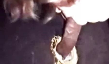 Eva hat eine sehr attraktive. Frau, die extrem weiche Haut hat, die Brust ist Wasser, und schönen Arsch. Und es kann auch den Hauptkanal unter dem Deckmantel der Sex-Konversation darstellen und sie nicht das Gesicht der Kamera sehen lassen. Heute, eine Person mit einem grünen Gurt entscheiden, das Publikum zu begeistern Porno von Aufführungen und begann, ältere sexfilme ihre Vagina und Anus mit einem Spielzeug zu binden.