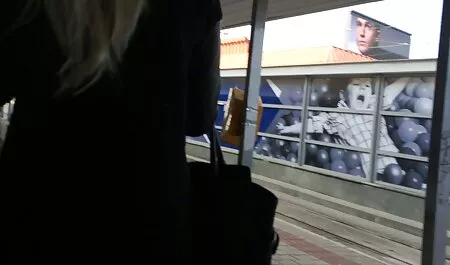 Ein russisches Mädchen hat Agenten Büro ist gefälscht und hat zugestimmt, das Geld zu finden. Das Mitglied entpuppt sich als eine beeindruckende porno ü50 Größe, und Agenten, die wissen, wie man es benutzt, und ändern Sie die Füllung mit Sperma.
