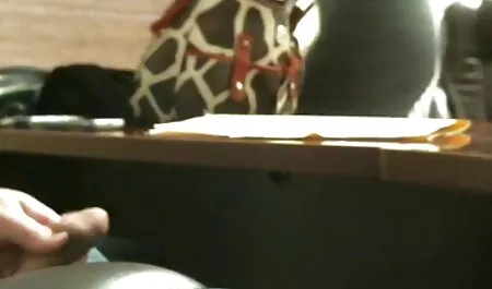 Das Mädchen hielt an, um ihre Freunde nach dem Einkaufen zu besuchen. Sie fanden ihn im Hinterhof ruhen. Er saß neben ihm und wollte es aufnehmen. Sie legt sich sanft auf ihre Brustwarzen und streichelt ihre Zunge, sehr interessant. Nachdem er das Haus verlassen hatte, begann der Kerl auf der Couch zu kriechen. Babe stehen für Krebs für pussy lecken von kostenlose sexfilme mit reifen frauen hinten. Er setzte sich und streckte seine Beine mit der Zunge. Sobald er fertig war, fing er an zu lecken. Das Geräusch eines Stöhnens schien Leidenschaft. Nach dem Entfernen der Haut des Schwertes, er menumpangkannya auf beiden Wangen, die Art von Krebs. Es rollte über die Oberseite der Öffnung und das Ende auch im Mund.