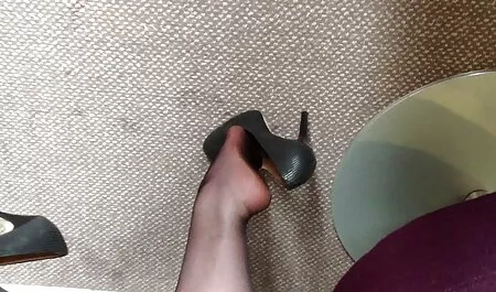 Zwei schwarze Menschen, die stark von einem Mädchen mit Charme versucht, bis er sehr gut schwarz Mzhm. Ein Mädchen hat nichts gegen einen Dreier mit deutsche reife porno schwarzen Mann und schön vor Ihnen. In den Zauberstab von Honig in Mund und Muschi abwechselnd und miteinander verteilt.