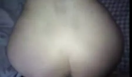 Die Frau hob pornofilm mit reifen frauen ihr T-Shirt über eine große Stoßstange und fing an, ihre Vagina auf Satelliten-TV zu reiben. Auch eine Frau, die mit ihrem Mund an Erektion und Essen arbeitet, Sperma im Mund.