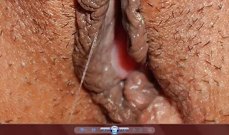 Die Eltern eines Mädchens war offener Mund mit Fantasie, Entspannung, Pool, und zu dieser Zeit erinnern sie sich an das pornohirsch reife frauen Haus des Nachbarn, dass sie Sex hatten. Ich besuche mich, lecke meine Eier und gebe einen Blowjob, und sie bitten mich, Löcher mit dem Besseren zu ficken.