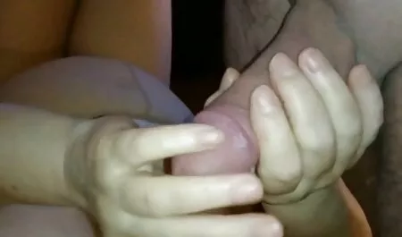 Ein schwarzer Kerl mit einem großen Schwanz, reife frauen ab 50 porno junge blonde Mädchen und starten ficken vor der Kamera in allen weichen Öffnungen.