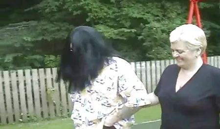 Lange Haare, sehr fröhlich, weil sie bereit ist, sich jetzt seiner Geliebten zu unterwerfen. Das ist es, was es braucht, reife damen porno Mann. Er war groß und steckte im Herzen des Kindes fest. Die Mädchen arbeiten gut und eine aus dem üblichen. Dann, Mann-Essen Nymphomanin in allen Lücken, und bringen sie zum Orgasmus. Schönheit, aufgeregt,und stöhnen von.