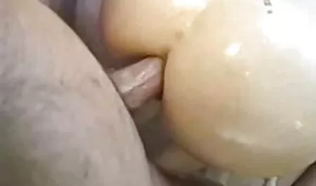 Schönheit ist nicht wichtig, dass er in der Maschine erschossen wurde. Die Hauptsache ist die Aufmerksamkeit aller, dass er solche Momente reife frauen sexfilme erhalten hat. Das Mädchen hockte vor seinem Geliebten. Der Pfosten einen großen Schwanz in den Mund und fing an zu saugen. Nachdem sie auf dem Bett liegt und ihre Finger zwischen ihrer Muschi zwischen seinen Beinen reibt. Und er näherte sich und bereitete sich vor, den Zauberstab auf seine nasse Brust zu legen. Er sollte anfangen, seine Freundin zu essen, bis sie sich an die Größe ihres Kopfes gewöhnt hat. Er drehte seinen Bauch und wieder einen leichten Eintritt in die Vagina einer polnischen Frau. Wieder drehte er seine Klinge auf der Schulter und begann Gesicht und Mund nadrachivat.