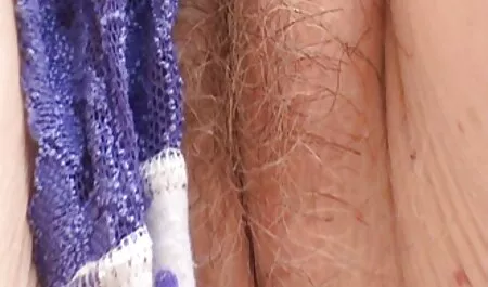 Das Mädchen besucht alte Freunde, die ein gutes Gespräch mit ihm haben. Aber die Zeit unterscheidet sich nicht kostenlose sexfilme von reifen frauen wesentlich von der vorherigen. Die Leute küssten leidenschaftlich ihre Schönheit drückten sich fest an den Stuhl und begannen sich auszuziehen. Die Mädchen waren natürlich überrascht, hatten aber keine Zeit zu reagieren. Als er bei Bewusstsein war, hatte er Krebs, und die Person ging nach hinten und trampelte ihn leicht mit Füßen. Es gibt nicht viel, was Sie tun können, ist sich einfach zurückzulehnen und Spaß zu haben.