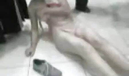 Der Mann beginnt sofort zu masturbieren, Mitglied von Big Tits. Aber sie hat es nicht eilig, hinten an der Tür zu sitzen, sie hat die Blondine gemacht, seine Würde vom Anus bis zur Hintertür. Es beginnt mit einem Bild eines Reiters auf einem Pferd und dreht seine Gliedmaßen, entspannt free porno reife sein Make-up mit Sperma.
